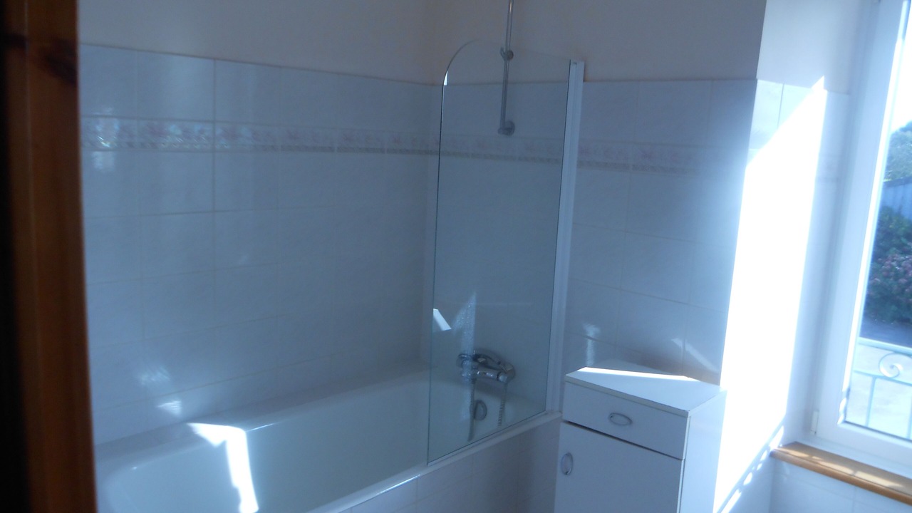 Photo of Bathroom in Pont-de-Buis-les-Quimerch