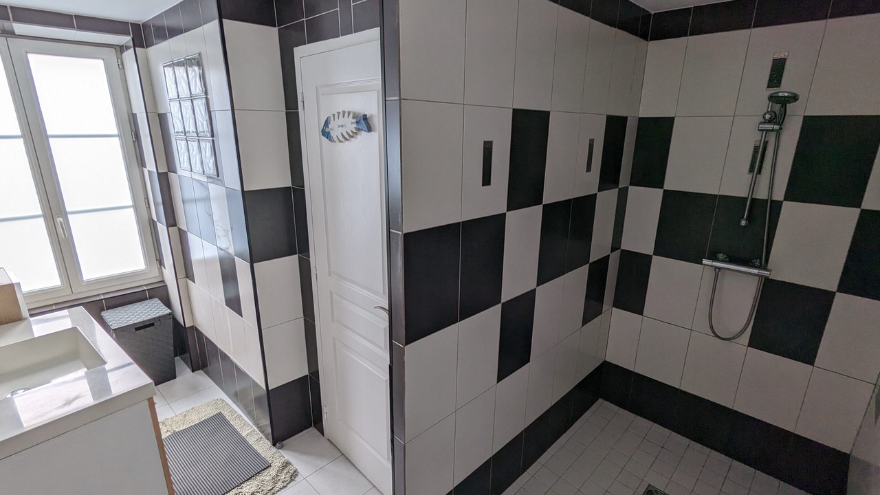 Photo of Bathroom in Courtils