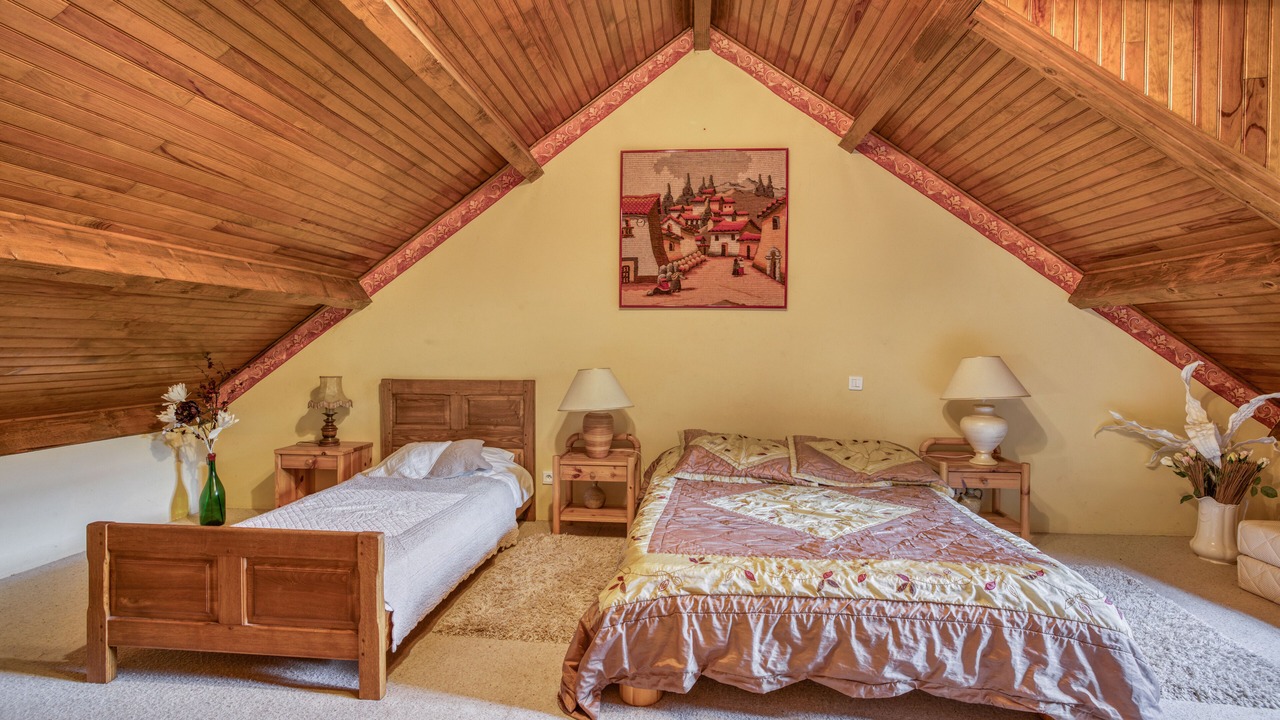 Photo of Bedroom in Saint-Pierre-des-Tripiers