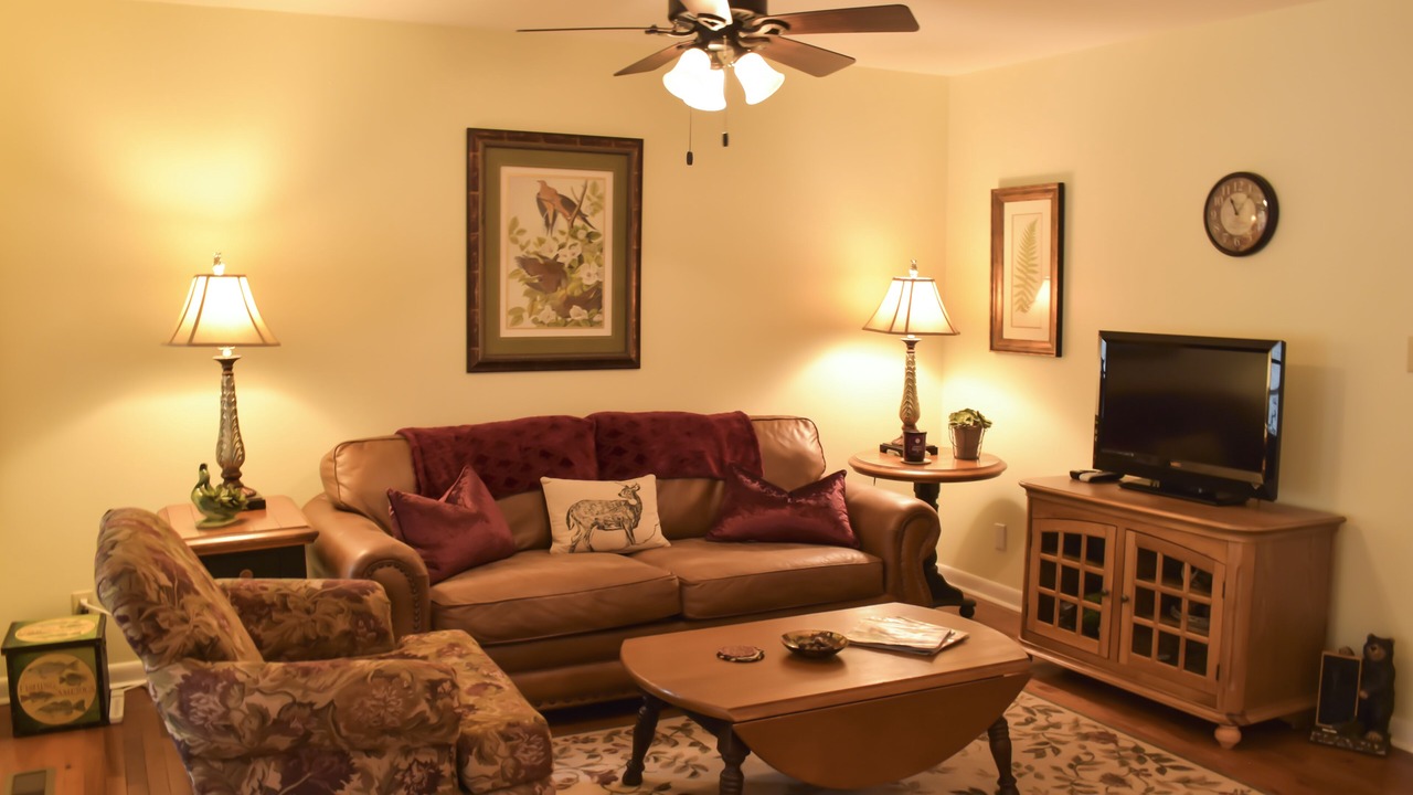 Photo of Bedroom in Hiawassee
