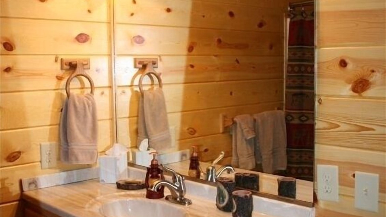 Photo of Bathroom in Blairsville