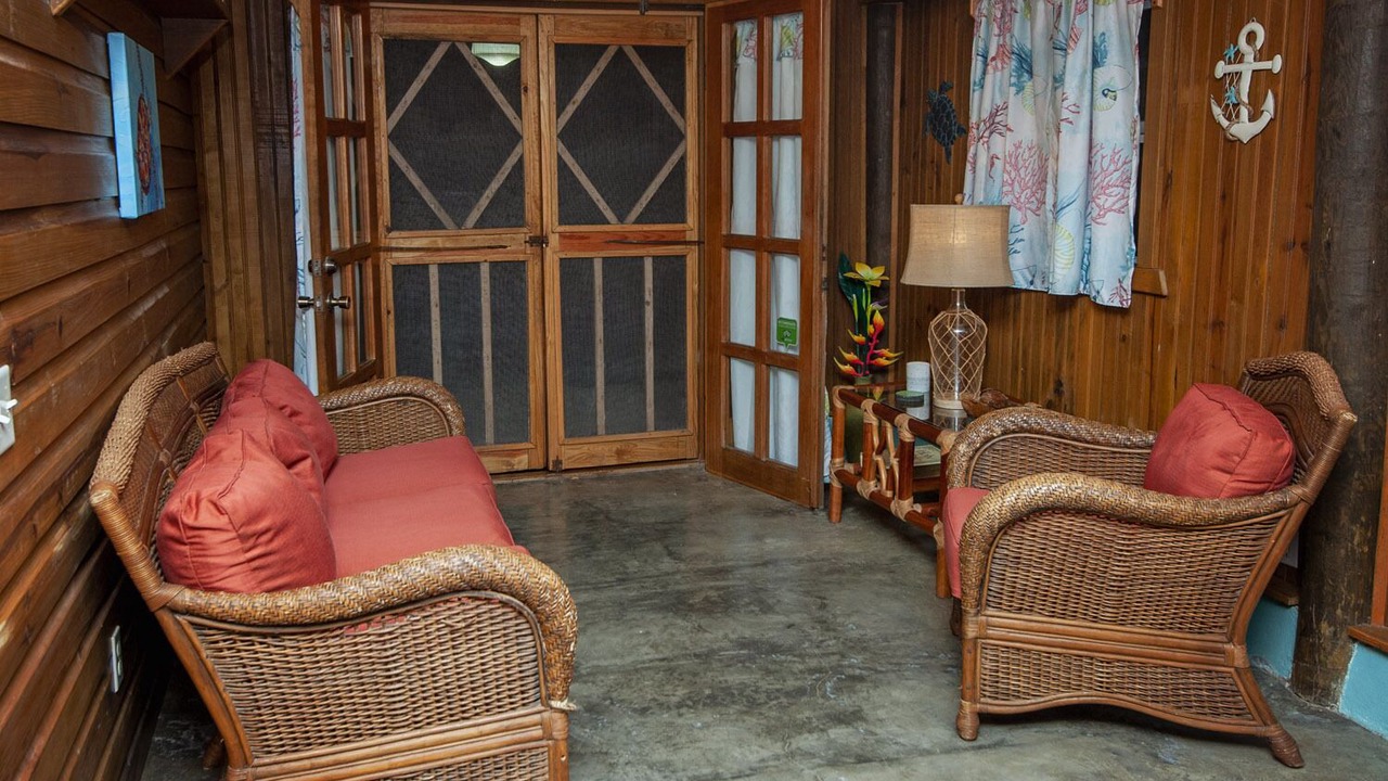 Photo of Livingroom in Antoneys Cay