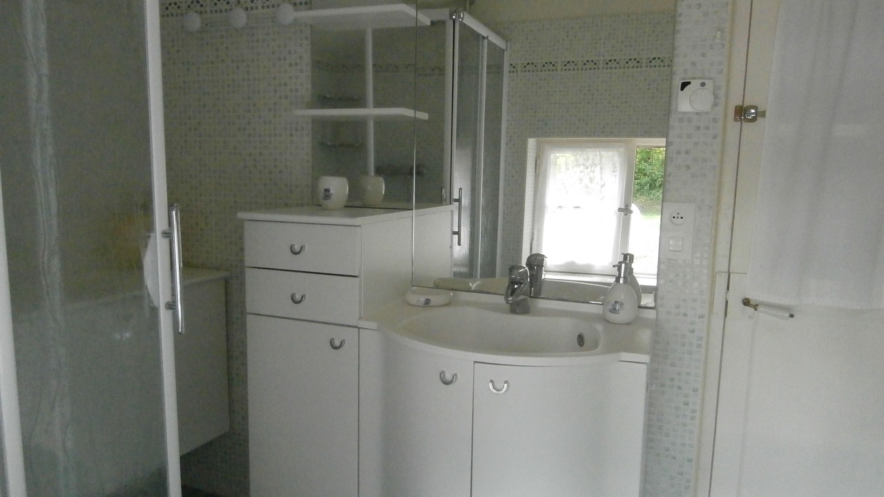 Photo of Bathroom in Brunelles
