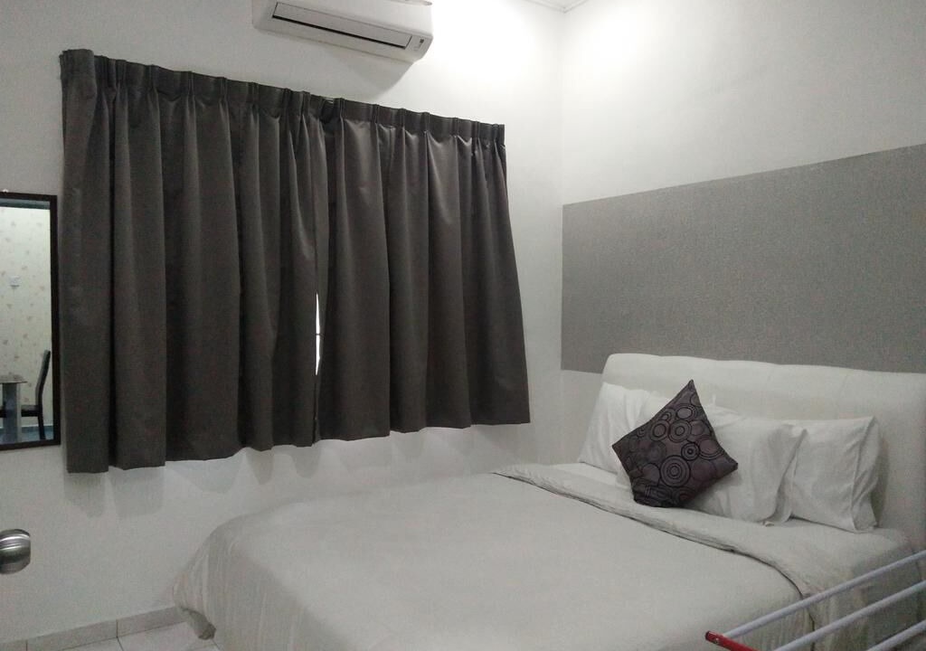 Photo of Bedroom in Taman Gadong Perdana
