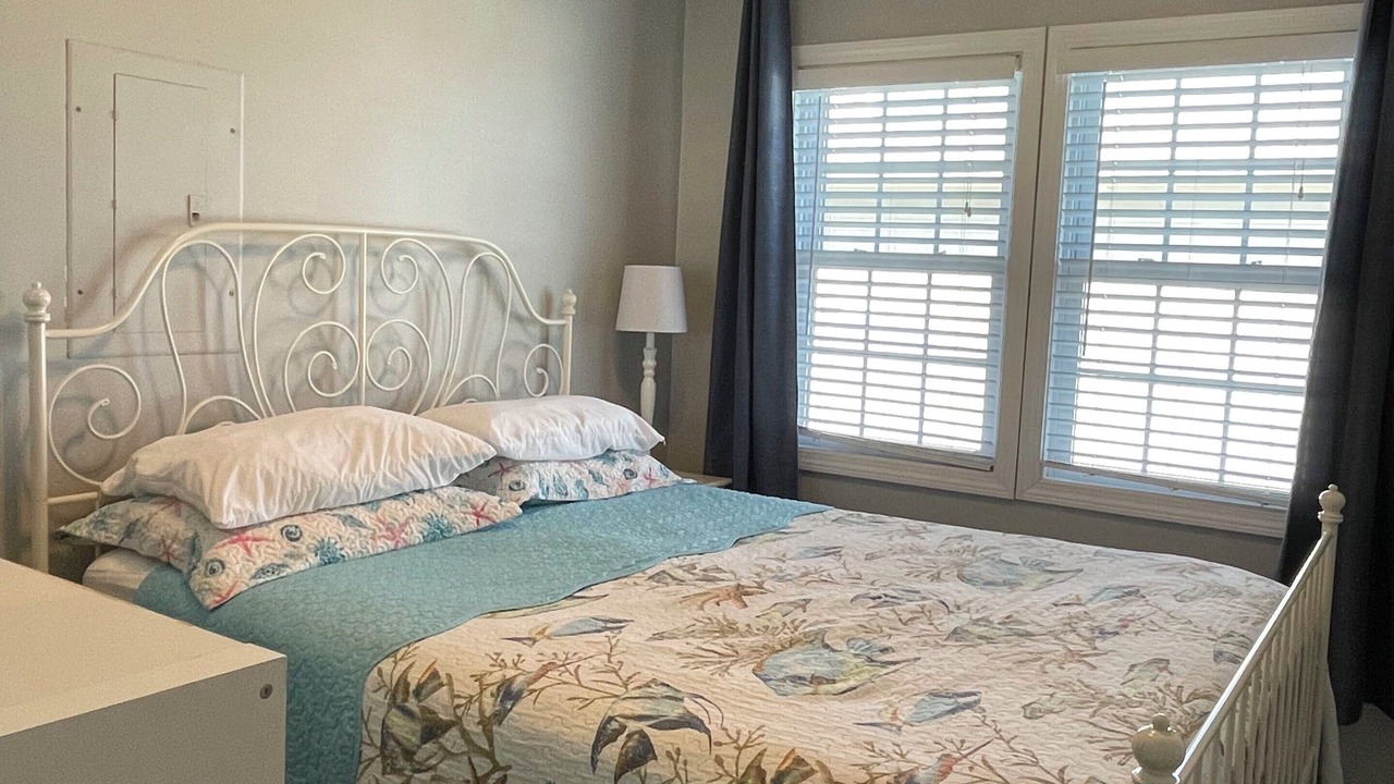 Photo of Bedroom in Matunuck