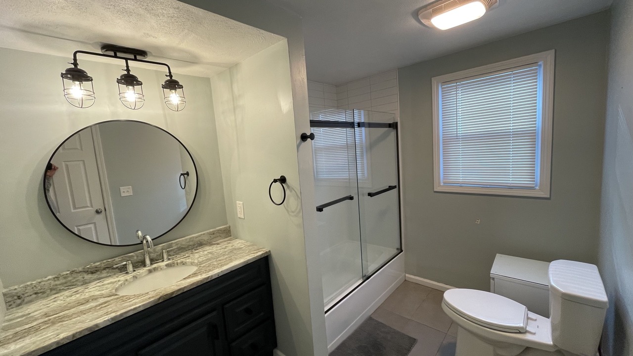 Photo of Bathroom in Eastward Look