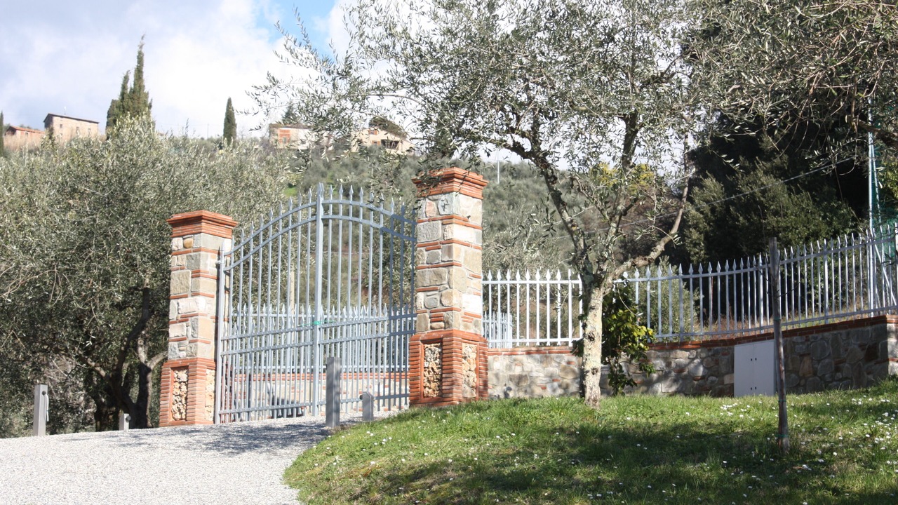 Photo of Outdoor in Matraia