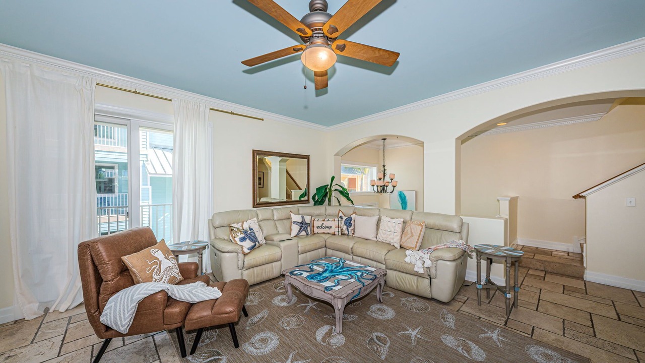 Photo of Livingroom in Sand Key