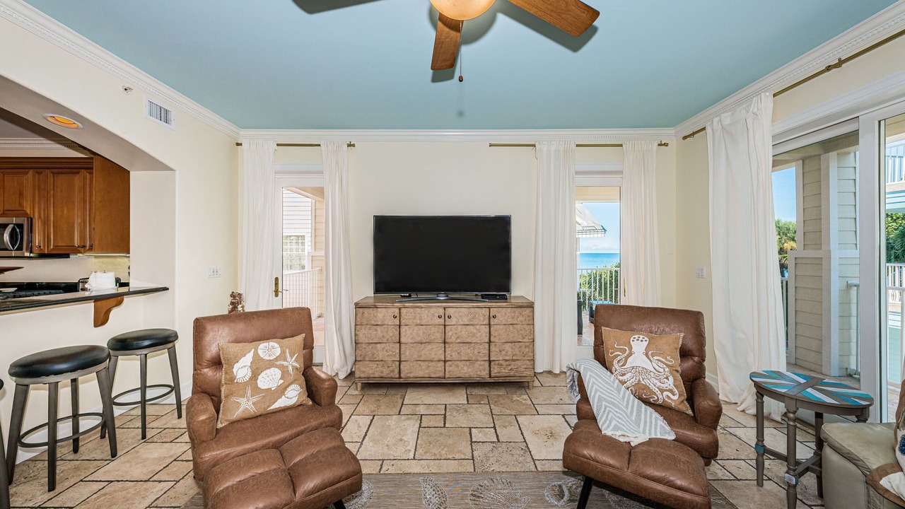 Photo of Livingroom in Sand Key