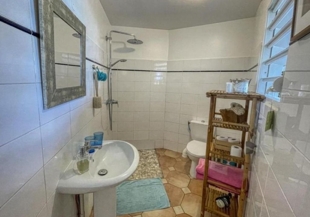 Photo of Bathroom in Morel