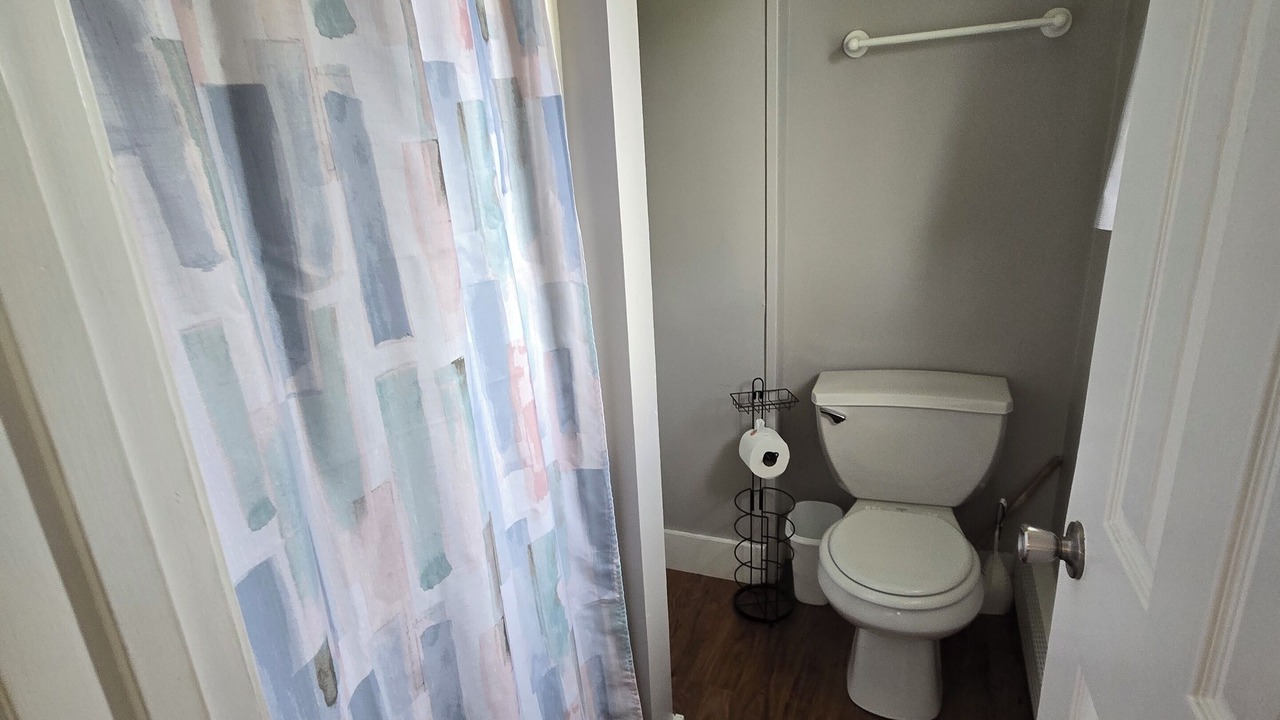 Photo of Bathroom in Eastward Look