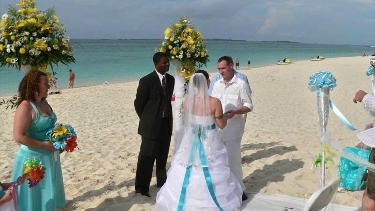 Photo of Others in Paradise Island