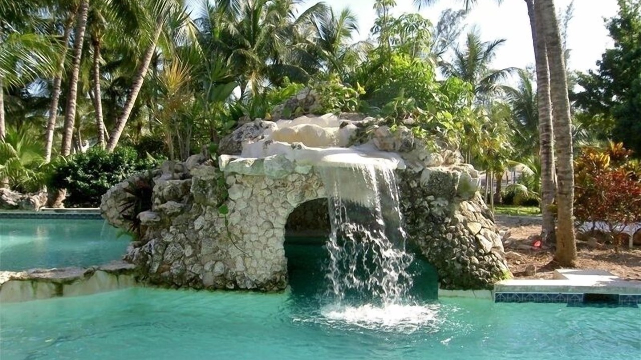 Photo of Outdoor in Paradise Island