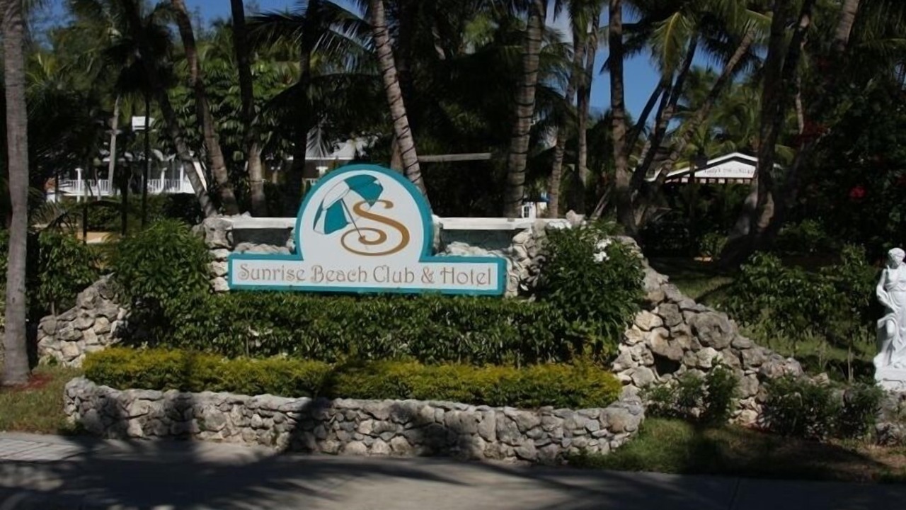 Photo of Others in Paradise Island