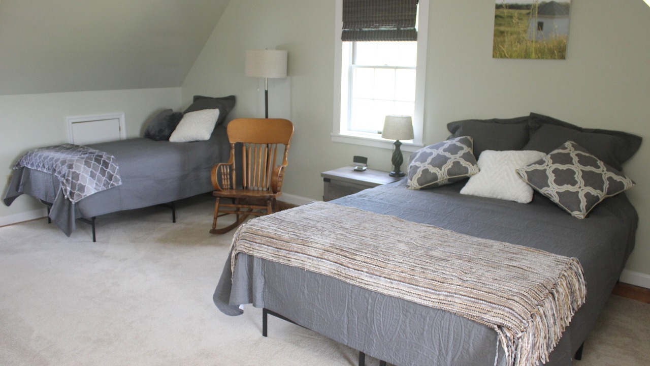 Photo of Bedroom in Broadway