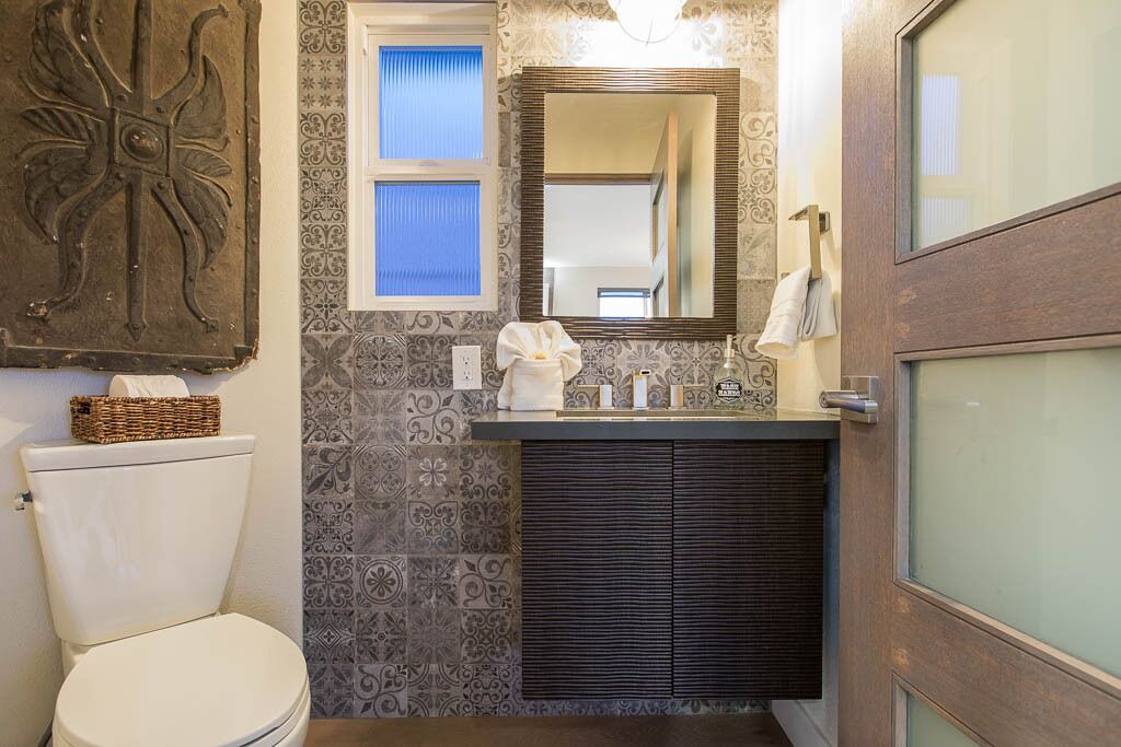 Photo of Bathroom in Gas Lamp Section