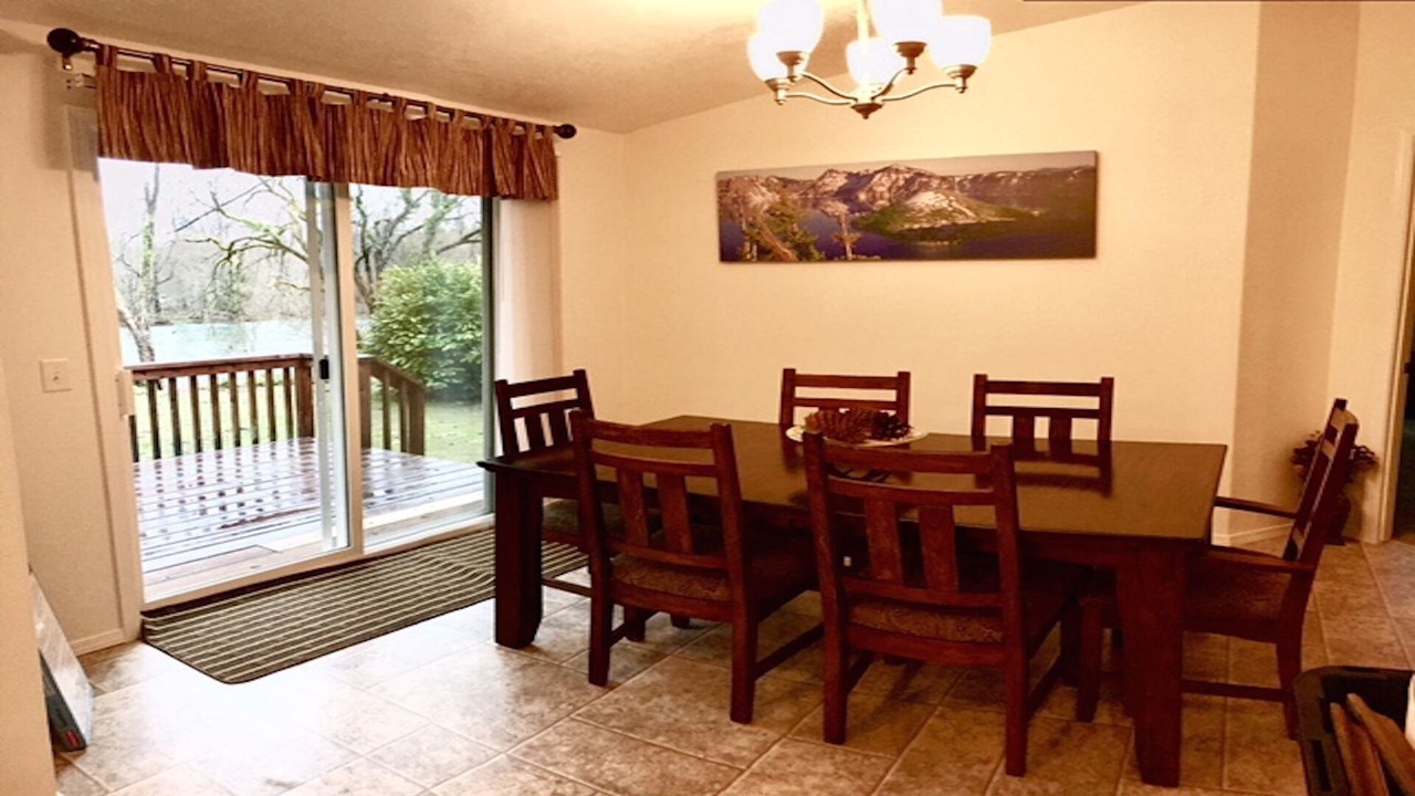 Photo of Bedroom in Trail