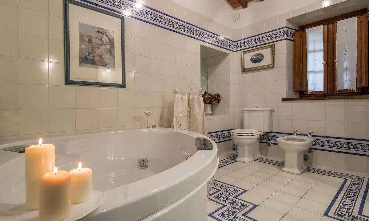 Photo of Bathroom in Lucca