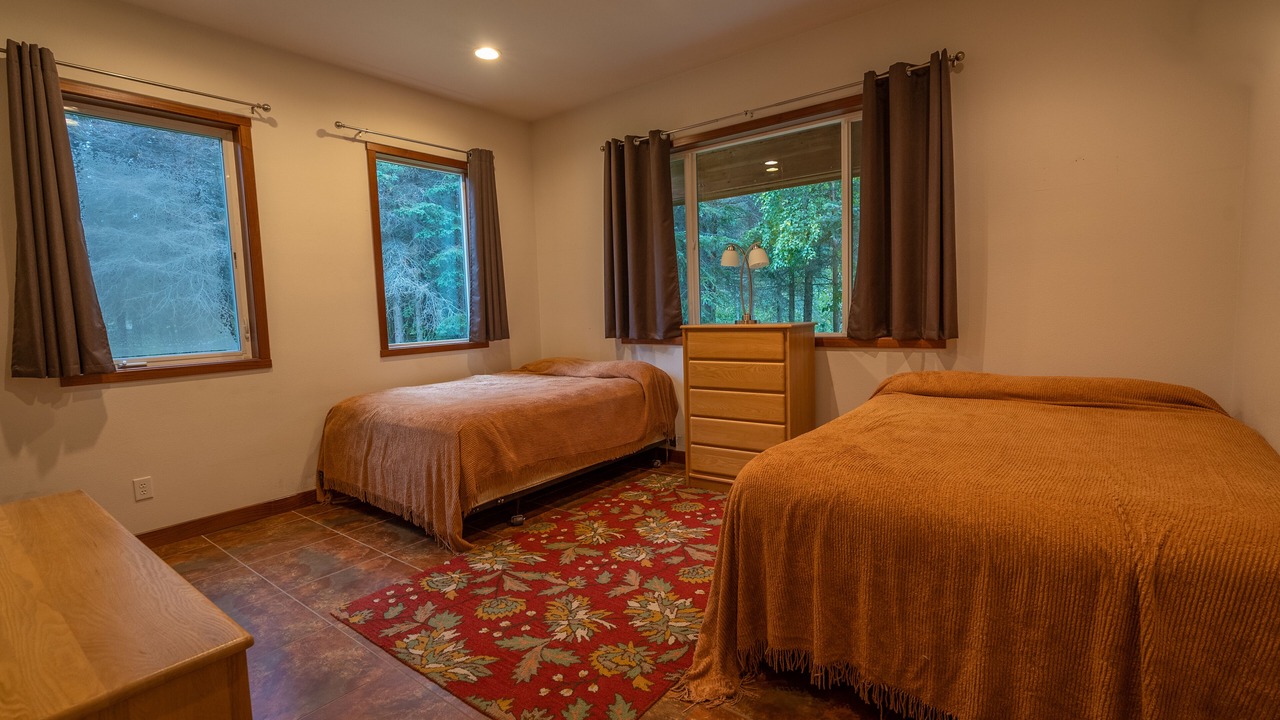 Photo of Bedroom in Cooper Landing