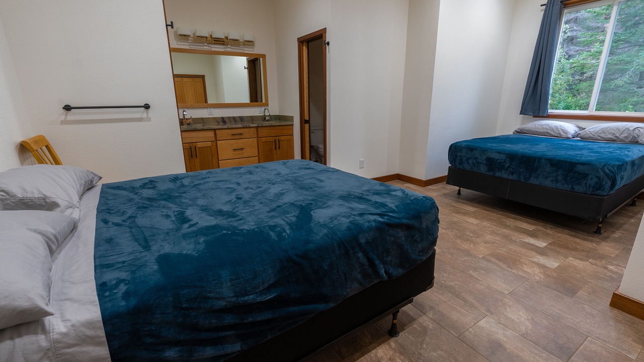 Photo of Bedroom in Cooper Landing