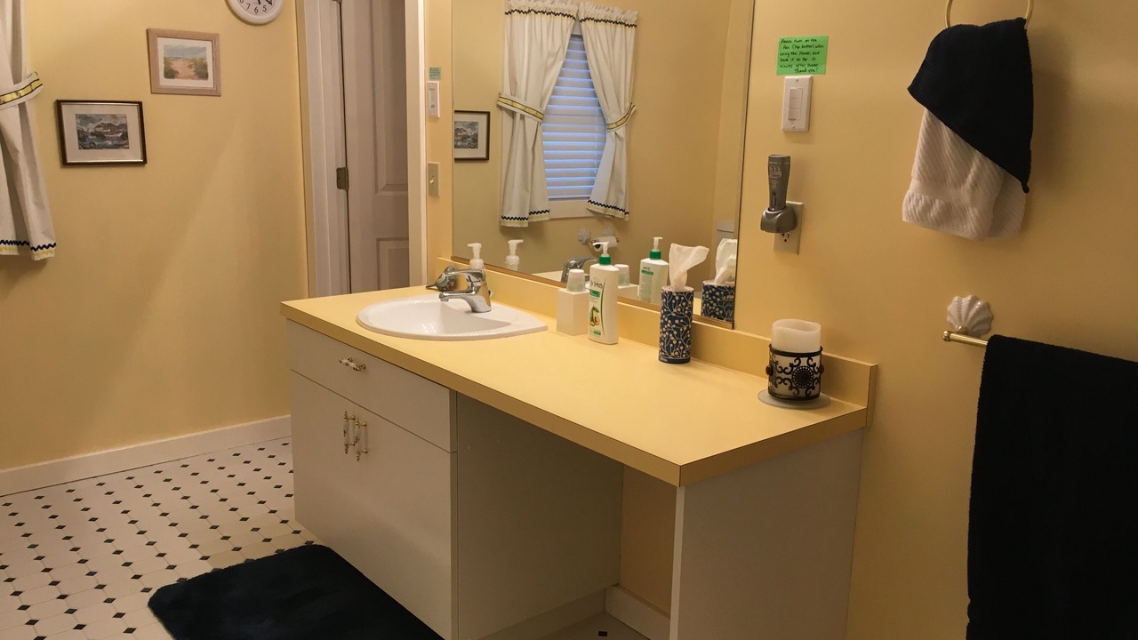 Photo of Bathroom in Palmer