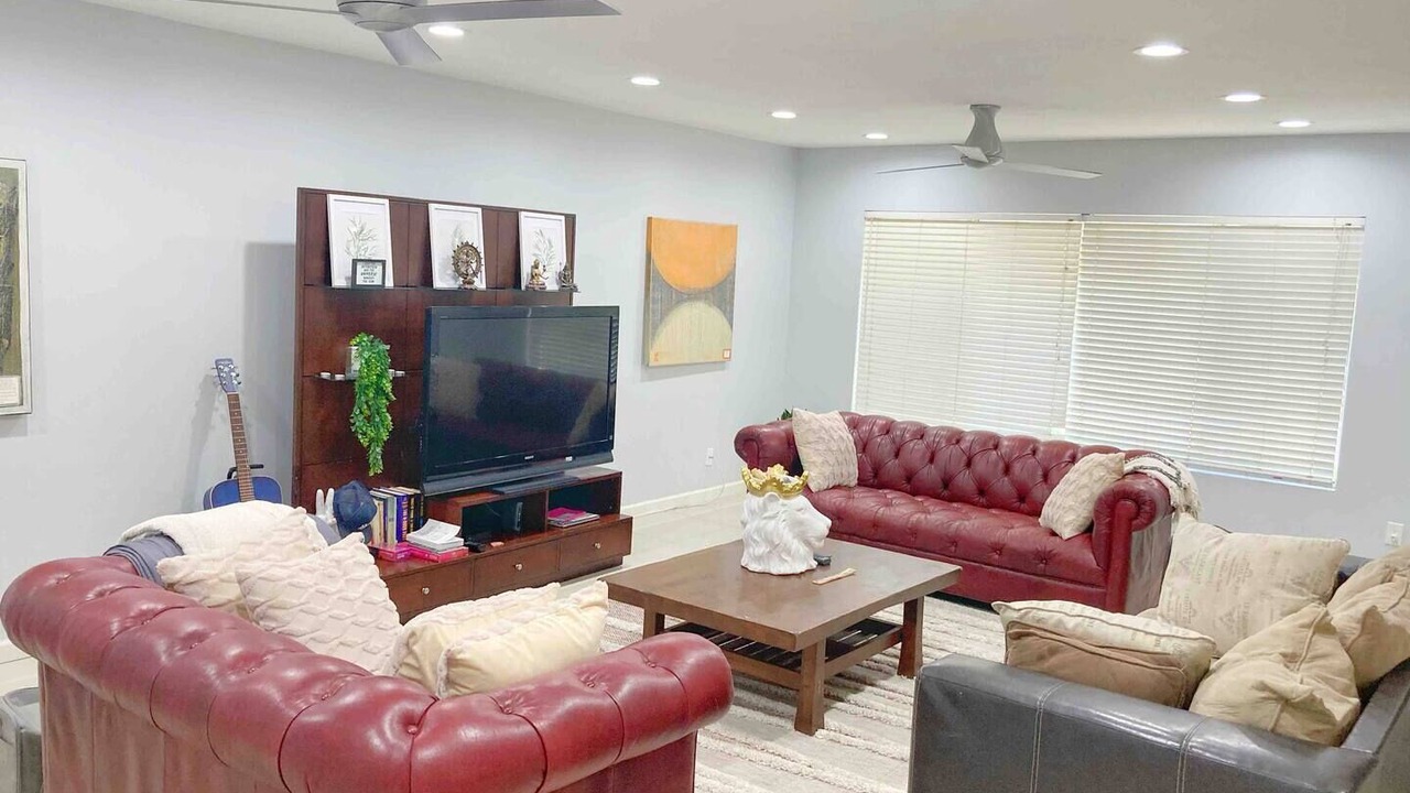 Photo of Bedroom in Continental Villas