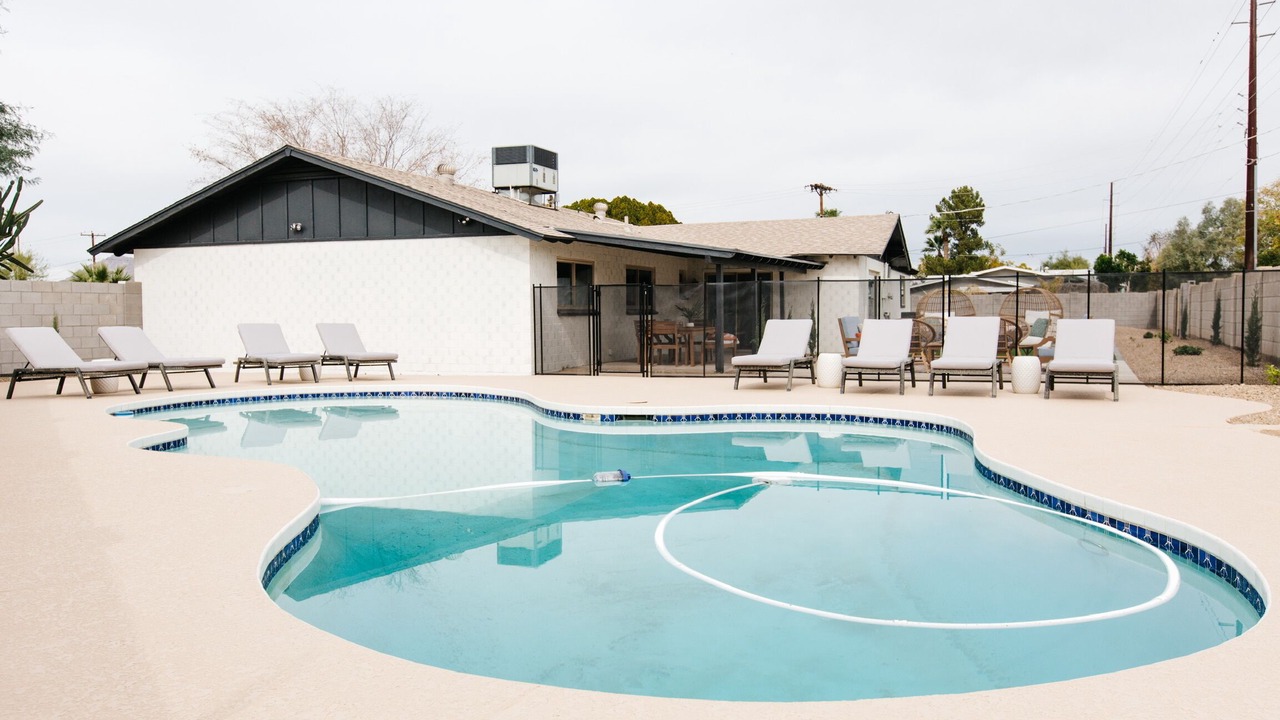 Photo of Outdoor in Scottsdale Estates Eleven