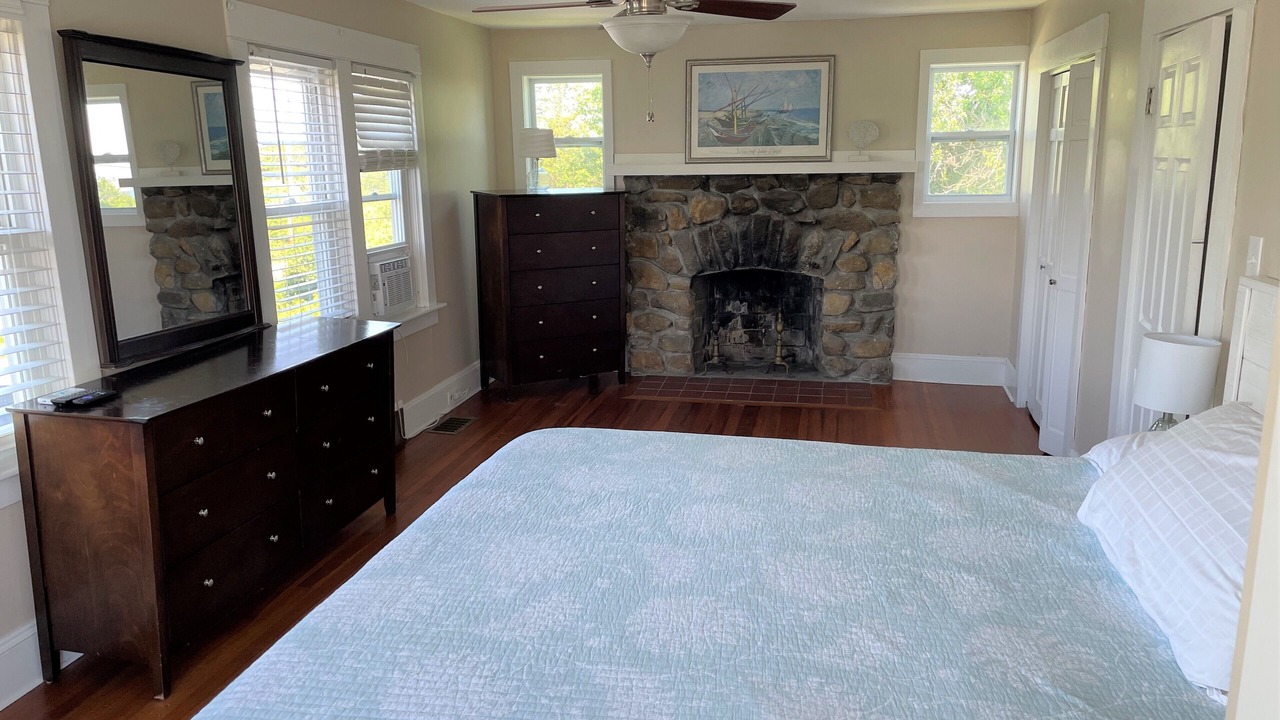 Photo of Bedroom in Point Judith