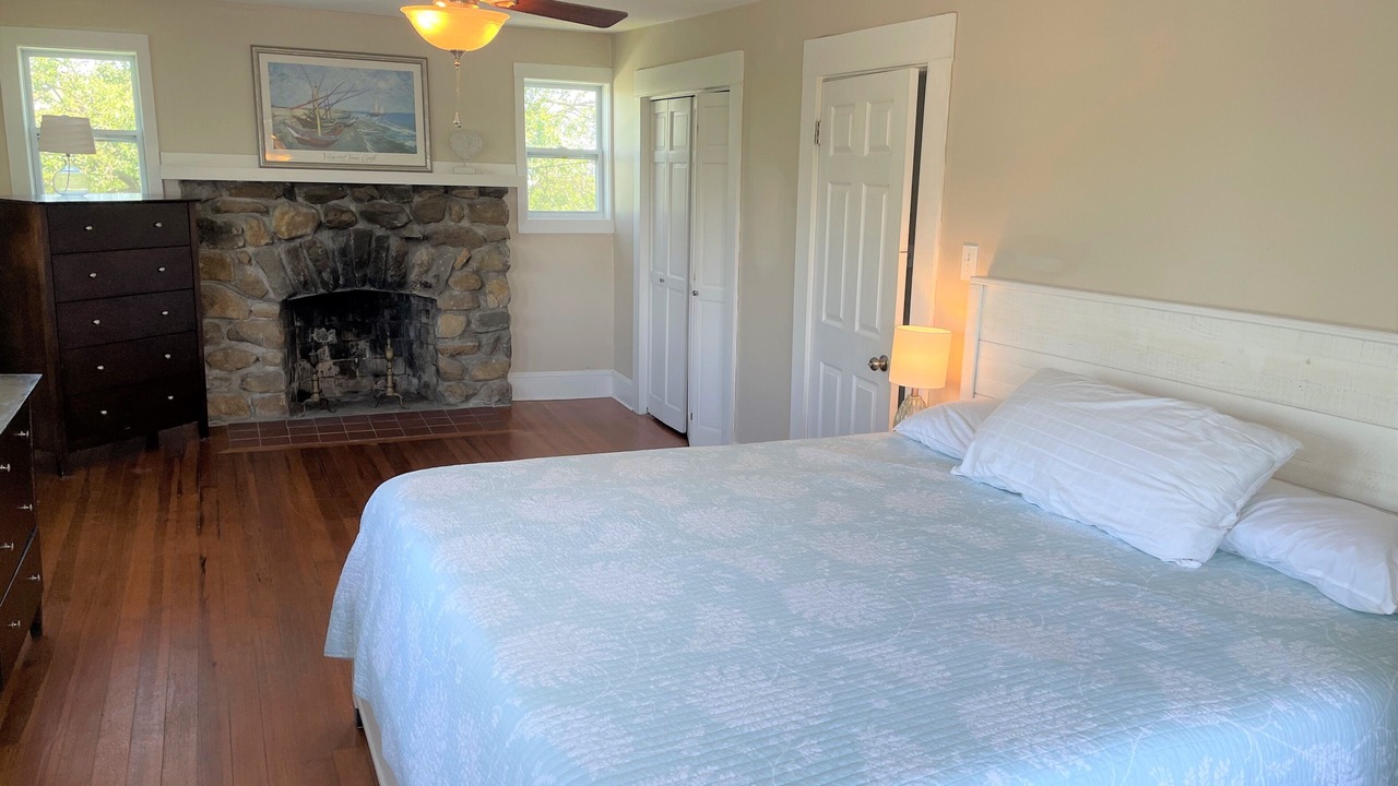 Photo of Bedroom in Point Judith