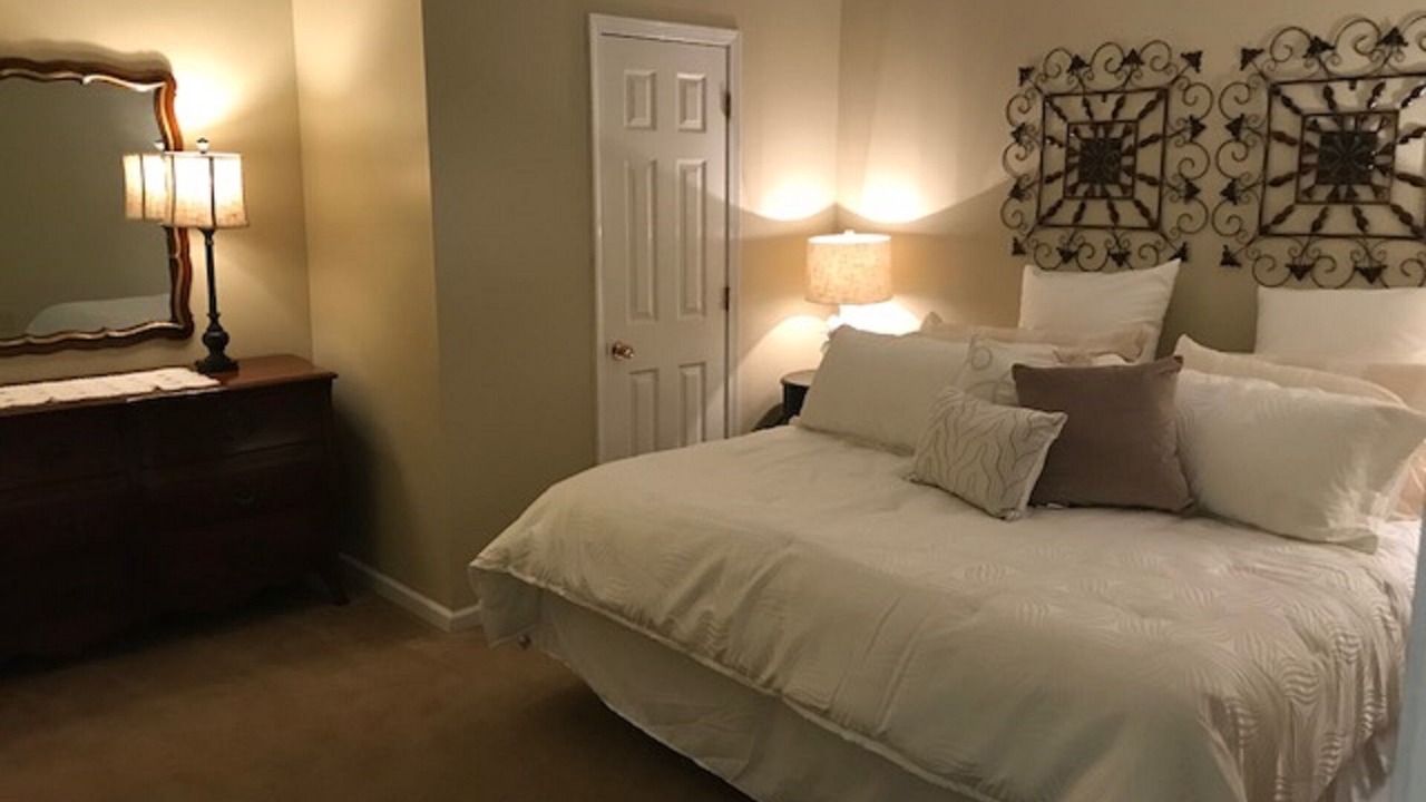 Photo of Bedroom in Tri-Cities
