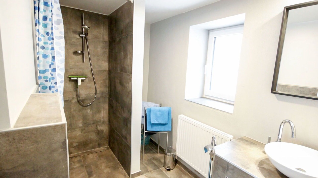 Photo of Bathroom in Pians