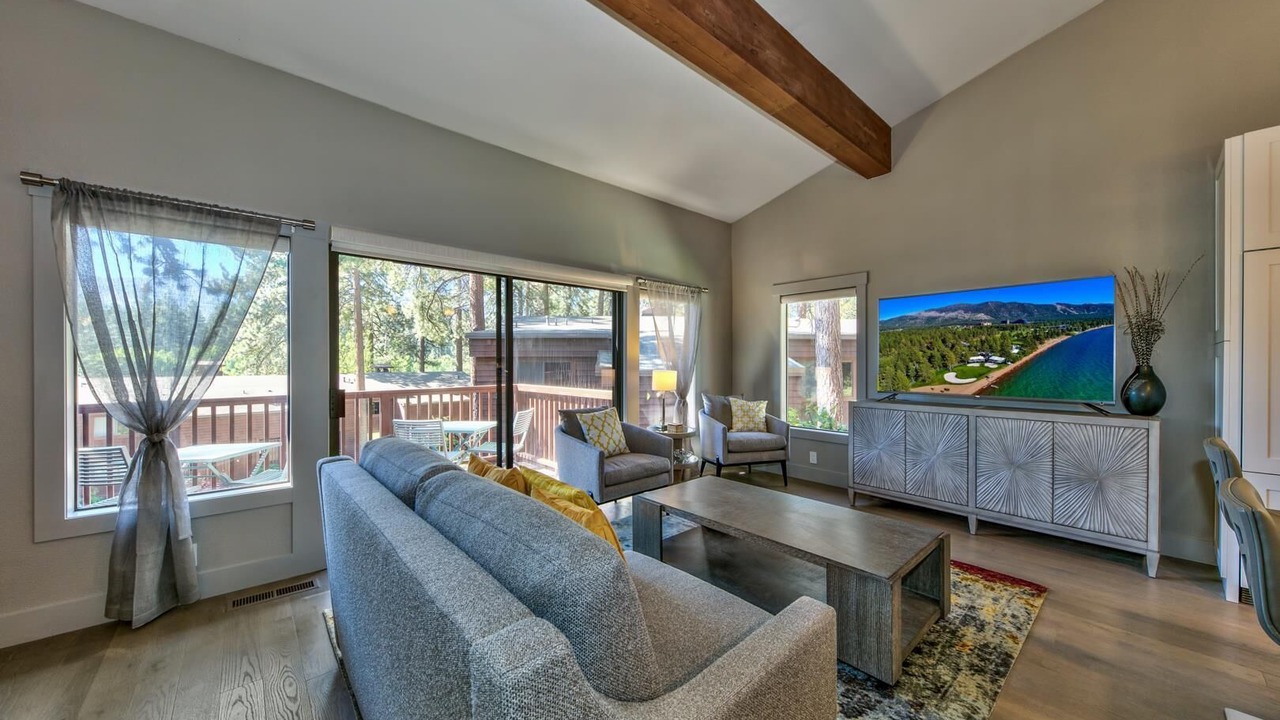 Photo of Livingroom in Zephyr Cove