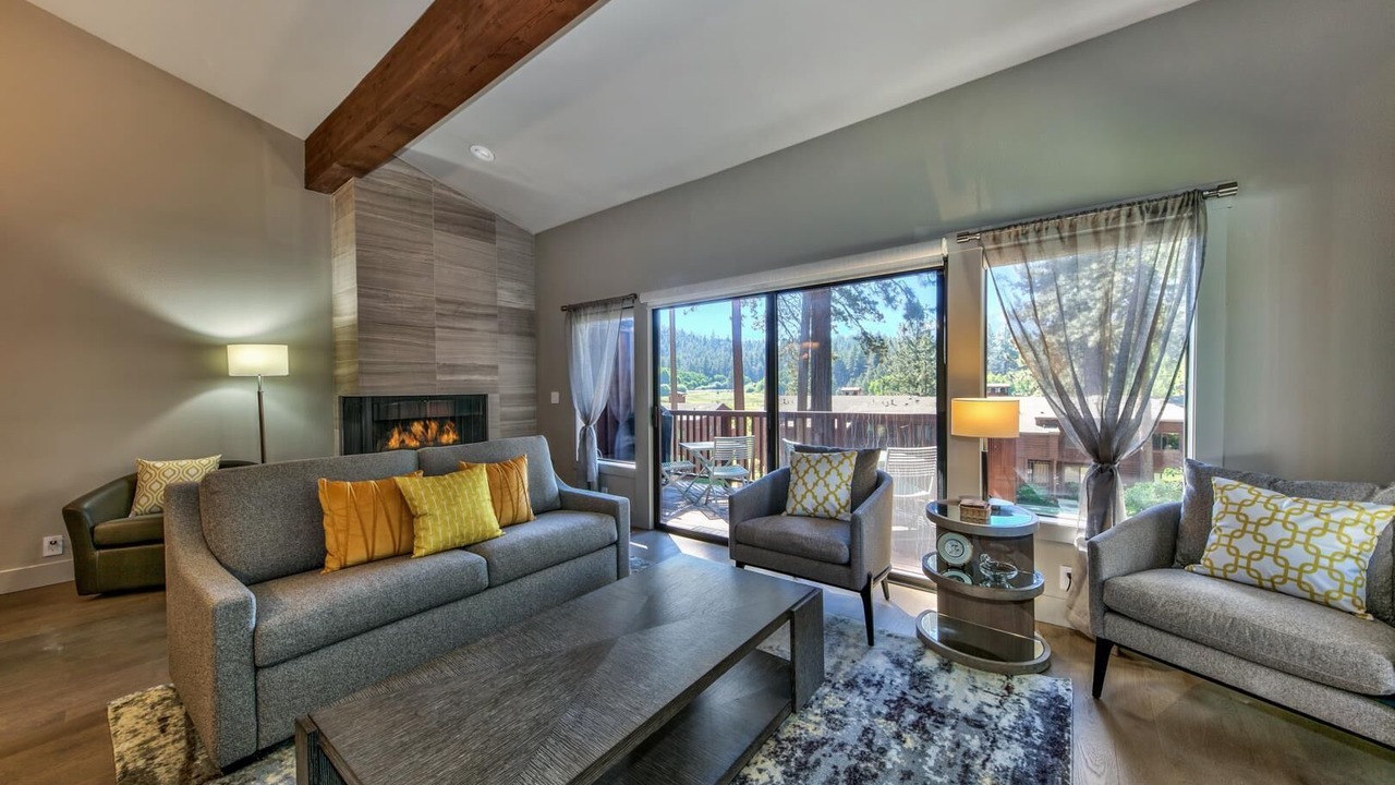 Photo of Livingroom in Zephyr Cove