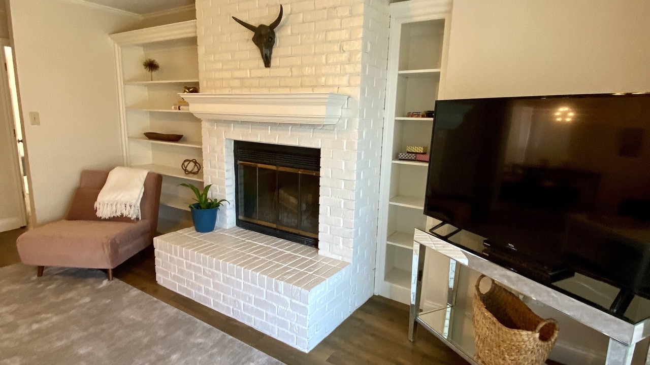 Photo of Livingroom in Irving