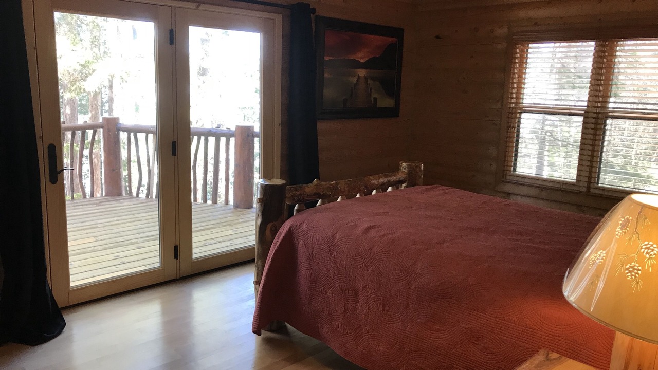 Photo of Bedroom in Eagle River