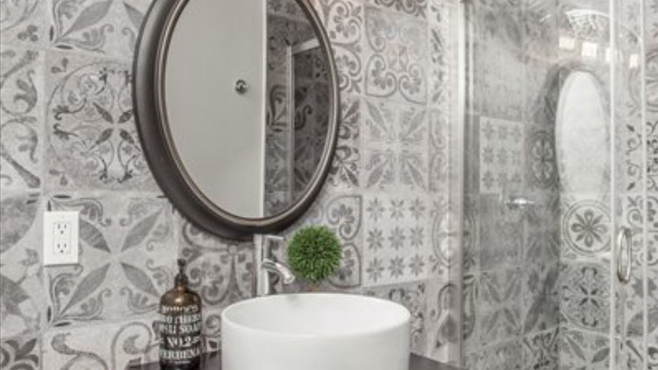 Photo of Bathroom in Camelhead Estates