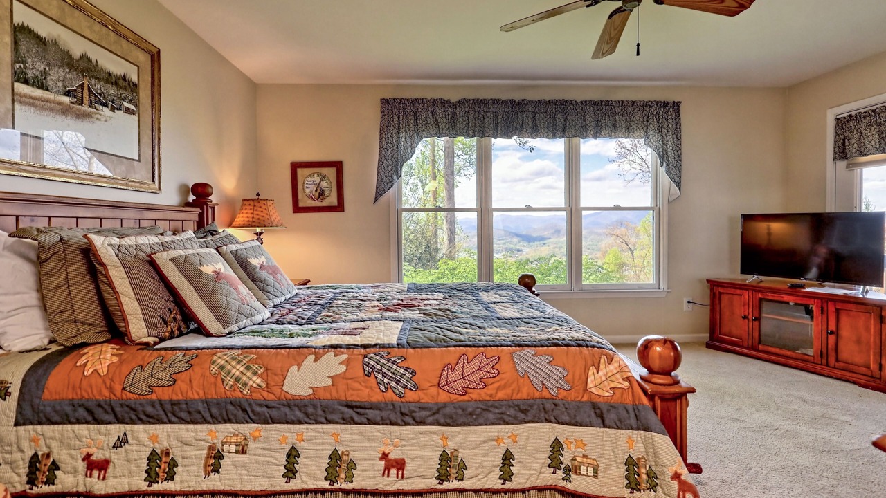 Photo of Bedroom in Eagles View