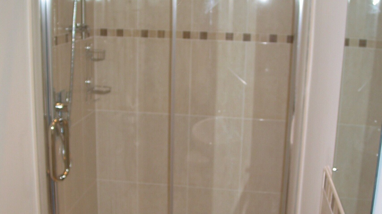 Photo of Bathroom in Leven