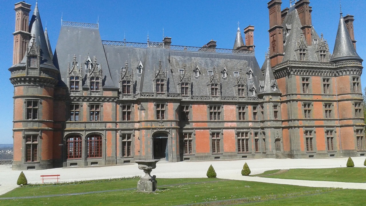 Photo of Others in Dineault