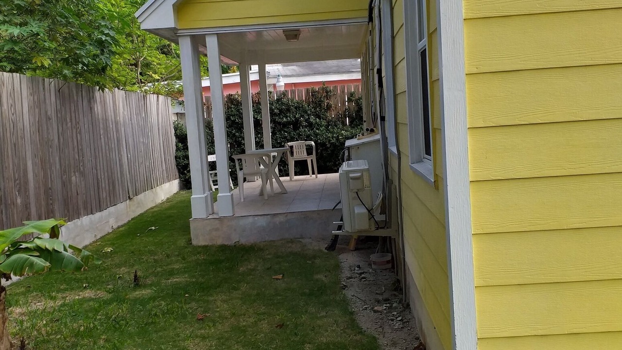 Photo of Patio Balcony in Dunmore Town
