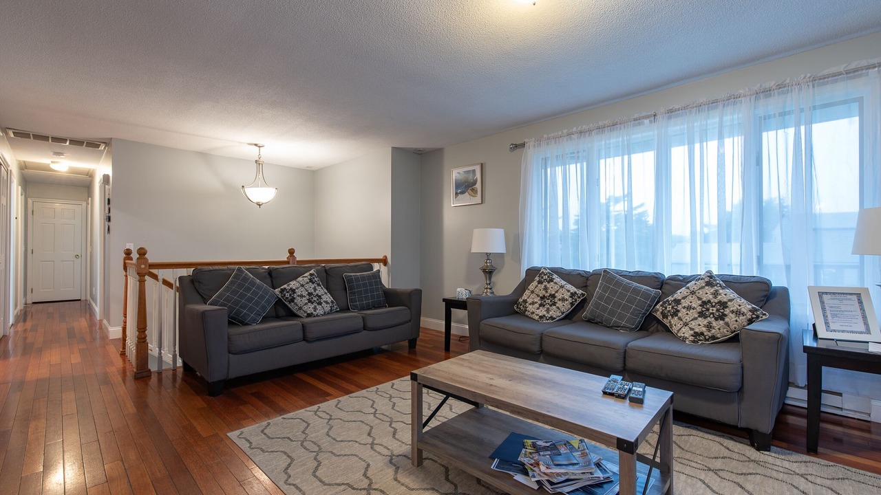 Photo of Livingroom in Eastward Look