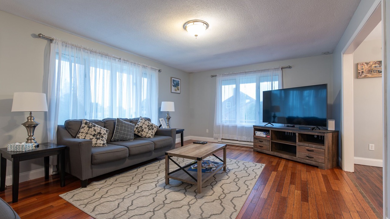 Photo of Livingroom in Eastward Look