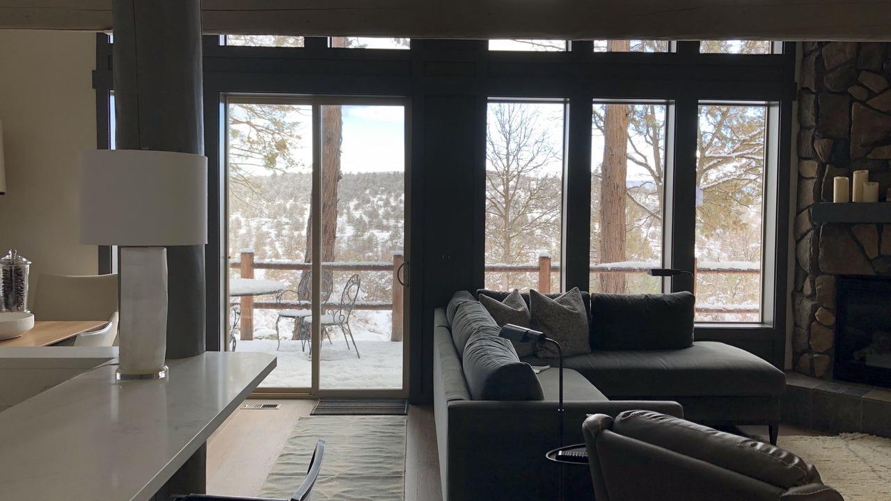 Photo of Livingroom in Klamath Falls