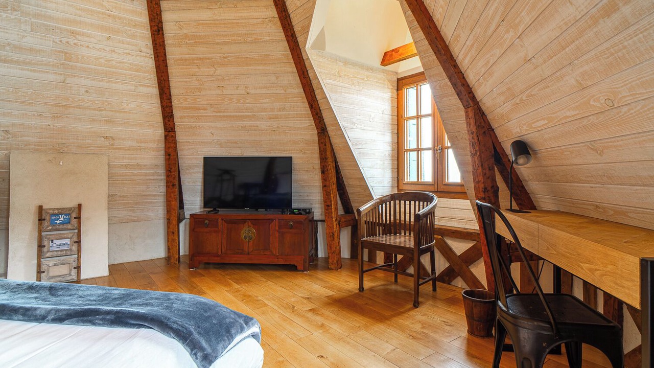 Photo of Bedroom in Trouville-sur-Mer