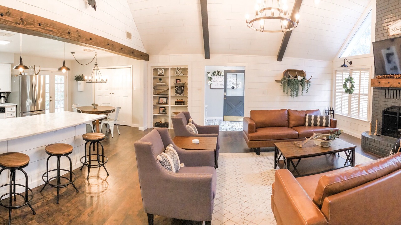 Photo of Livingroom in Holly Lake Ranch