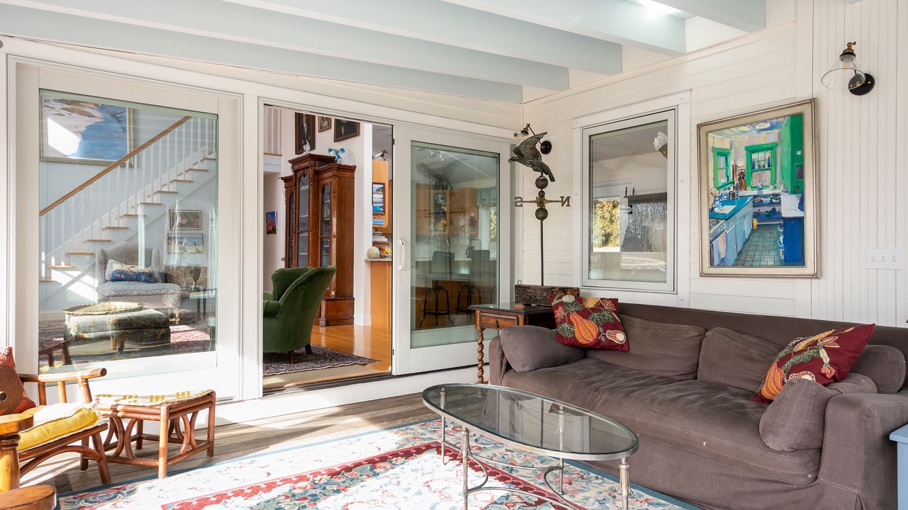 Photo of Livingroom in South Kingstown