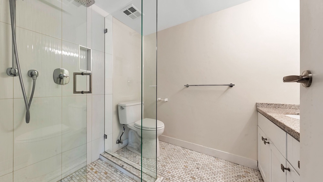 Photo of Bathroom in Coal Harbour