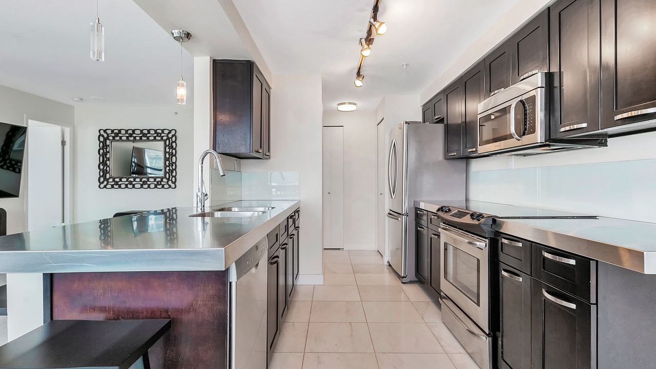 Photo of Kitchen in Coal Harbour