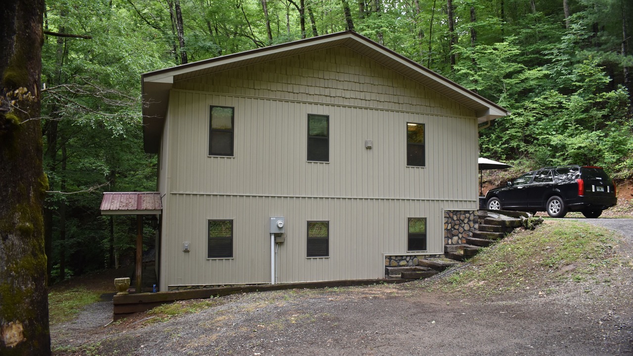 Photo of Others in Hiawassee
