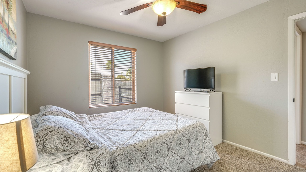Photo of Bedroom in Roadrunner Estates